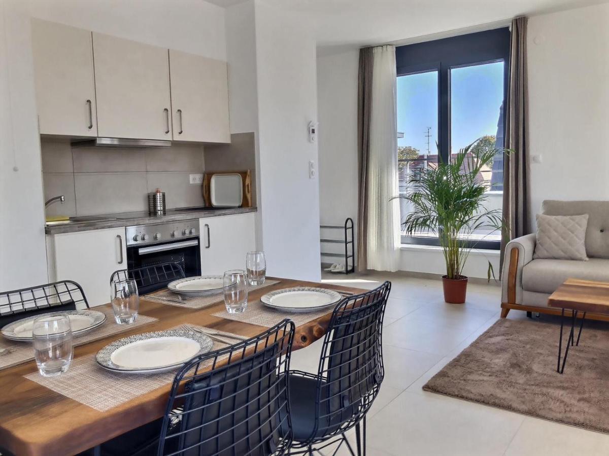 Kresidence - Appartements Saint-Louis ภายนอก รูปภาพ