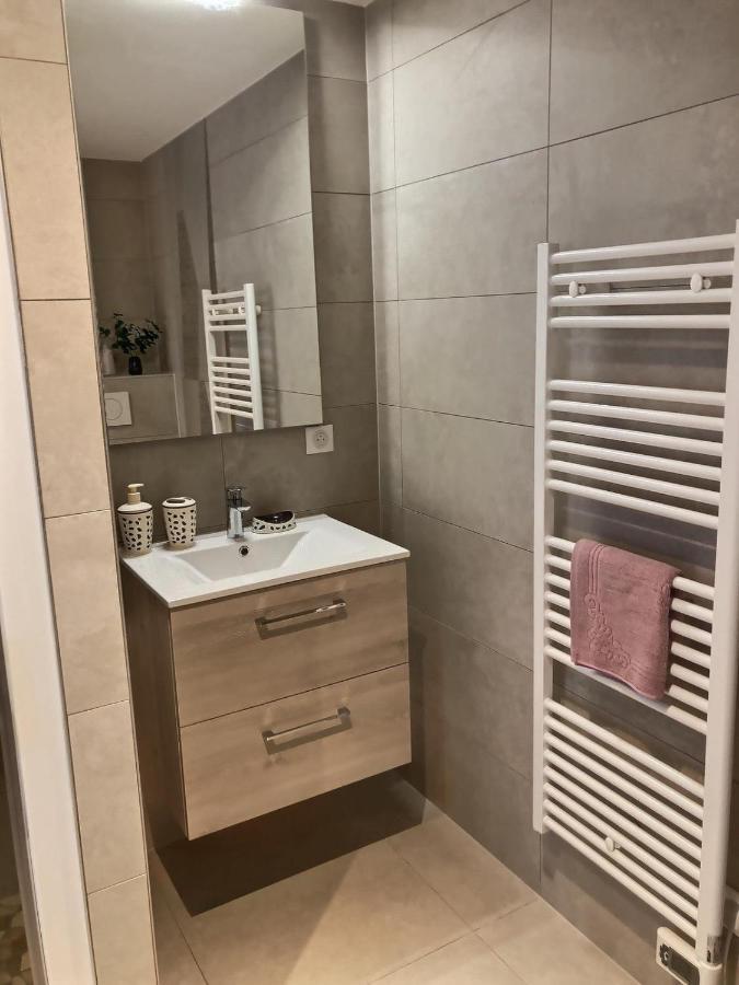 Kresidence - Appartements Saint-Louis ภายนอก รูปภาพ