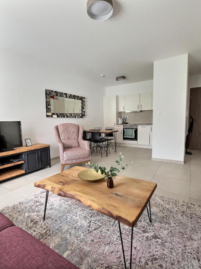 Kresidence - Appartements Saint-Louis ภายนอก รูปภาพ